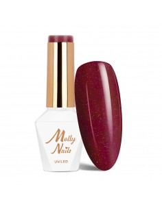 Molly Nails Hearts & Kisses...