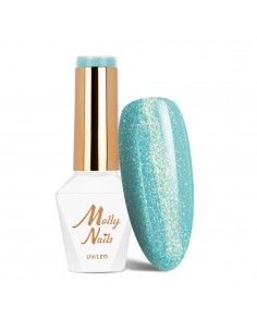 Molly Nails Winter...