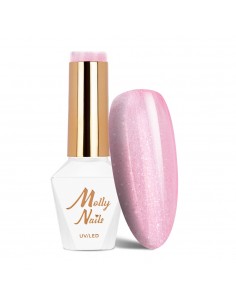 Molly Nails Winter...