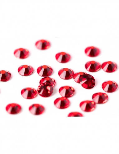 Krystaller Swarovski - Light Siam ss7